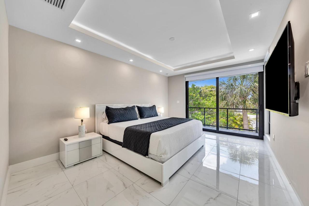 Villaplaya Brand New Home, Modern Style Resort!